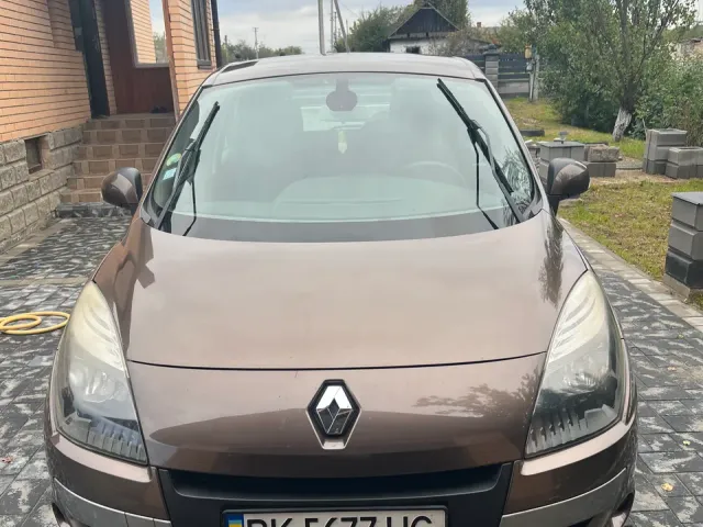 Renault Scenic - фото 4
