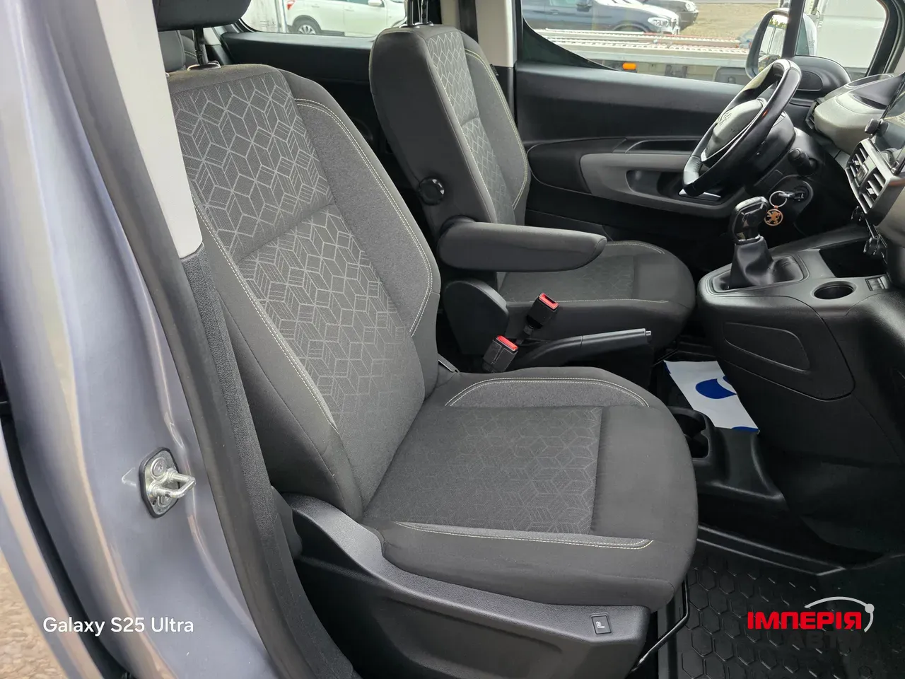 Peugeot Rifter - фото 37