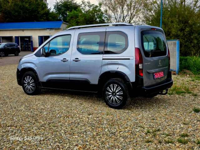 Peugeot Rifter - фото 2