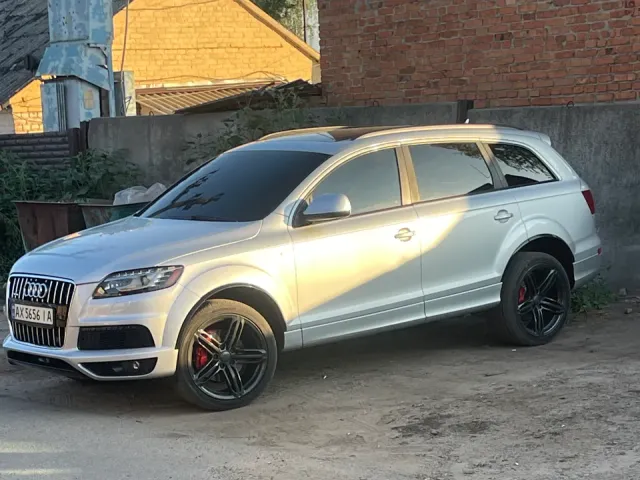 Audi Q7 - фото 2