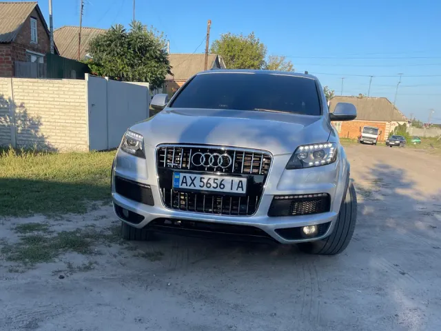 Audi Q7 - фото 4