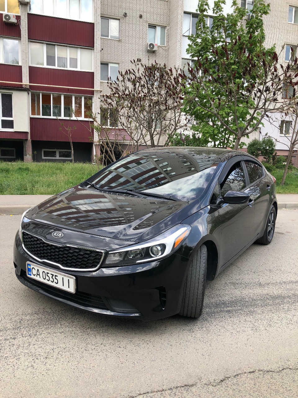 Kia Forte - фото 1