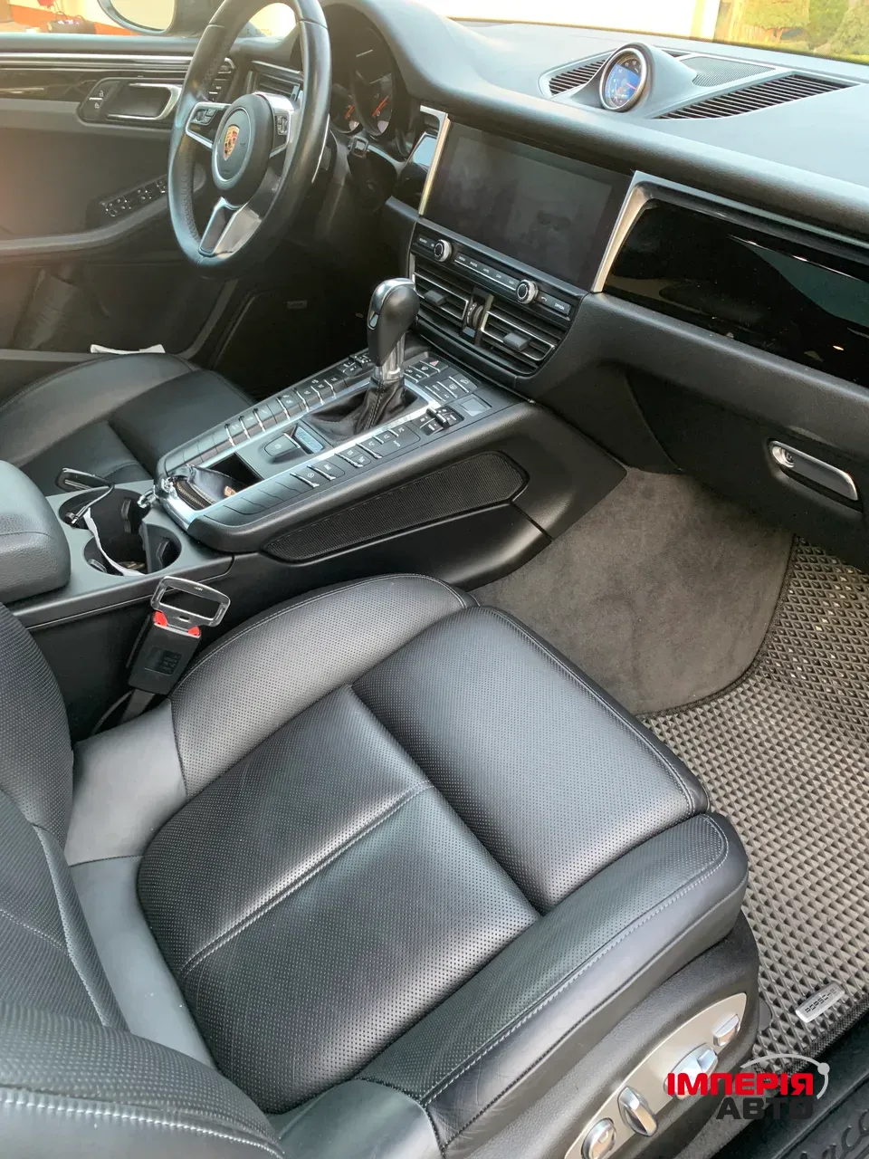 Porsche Macan - фото 10