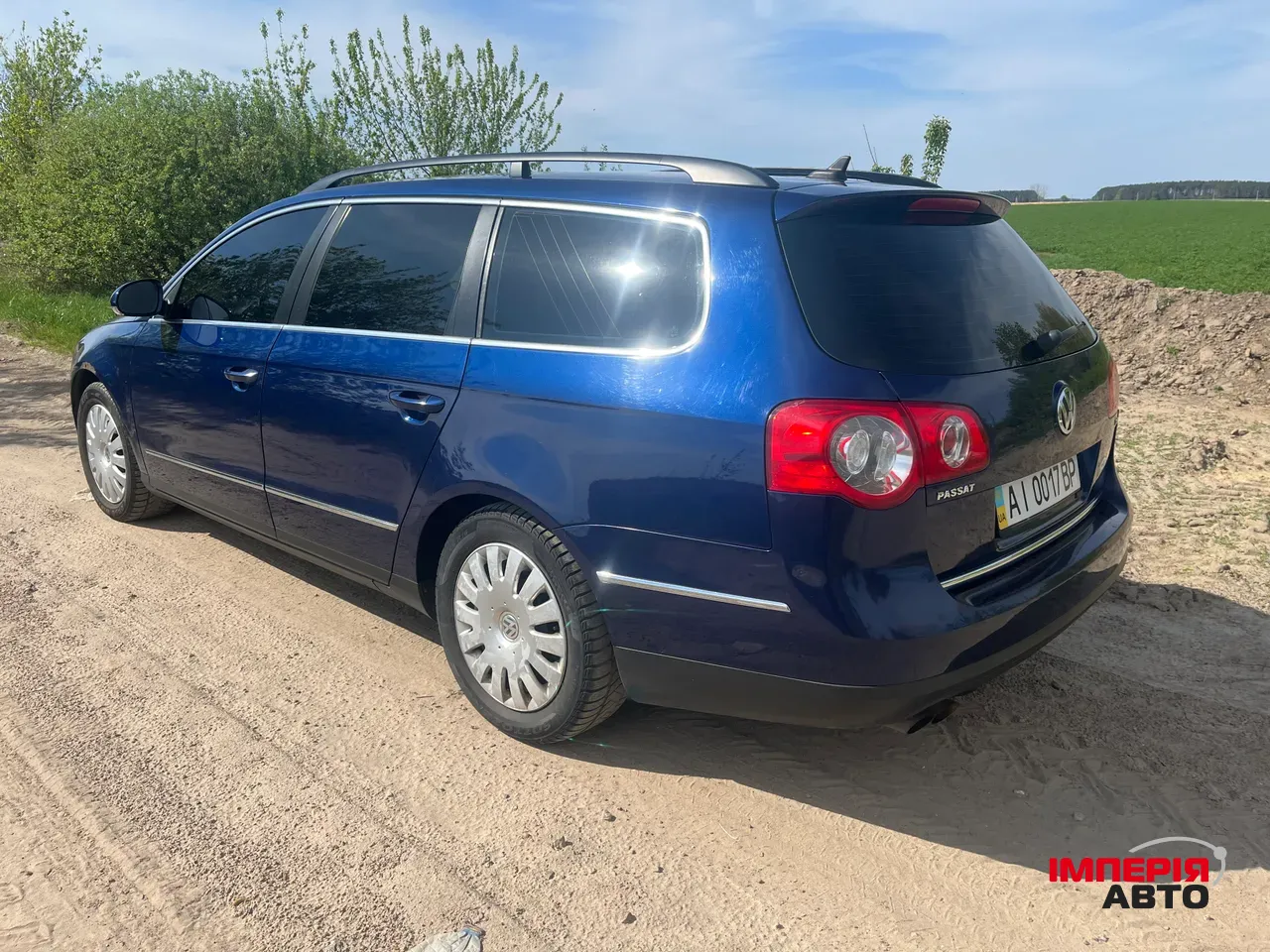 Volkswagen Passat - фото 3