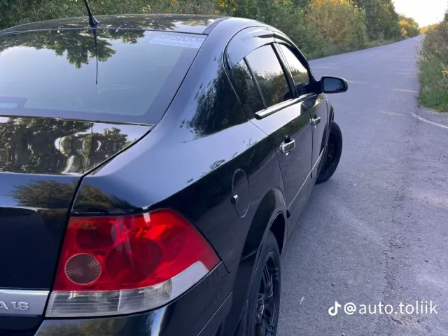 Opel Astra - фото 2