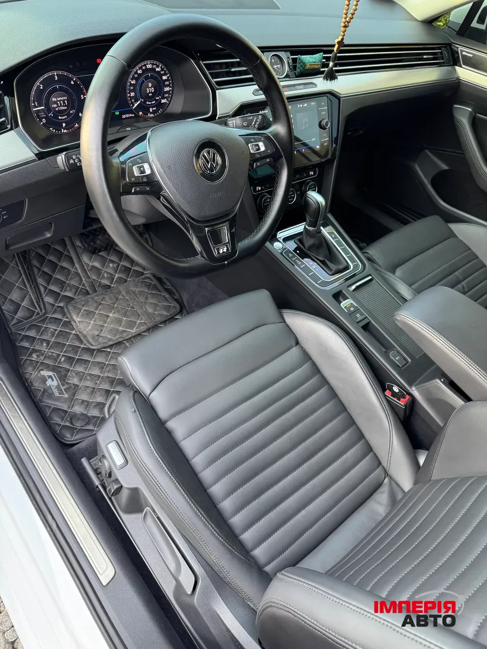 Volkswagen Passat - фото 18