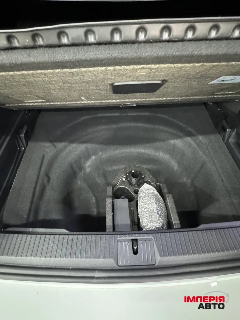 Volkswagen Passat - фото 25