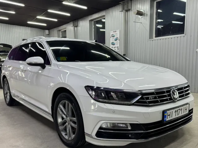 Volkswagen Passat - фото 1