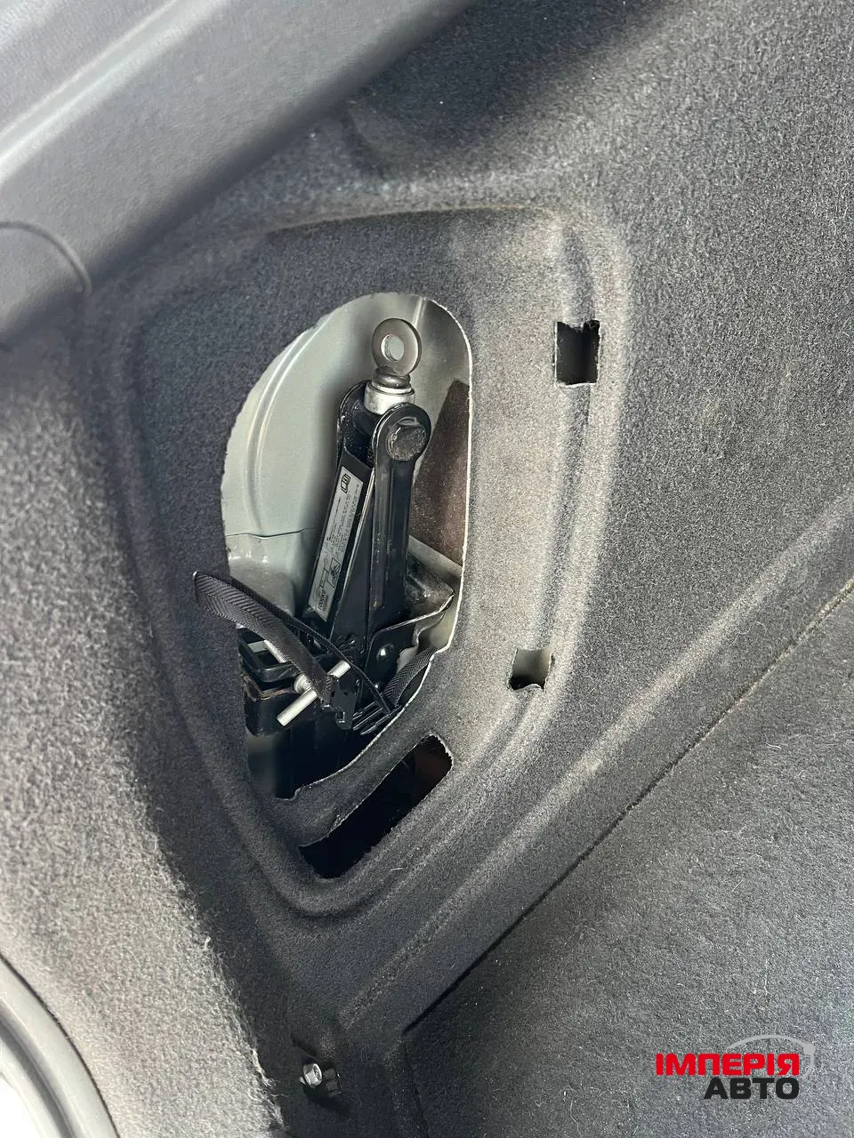 Mazda 3 - фото 17