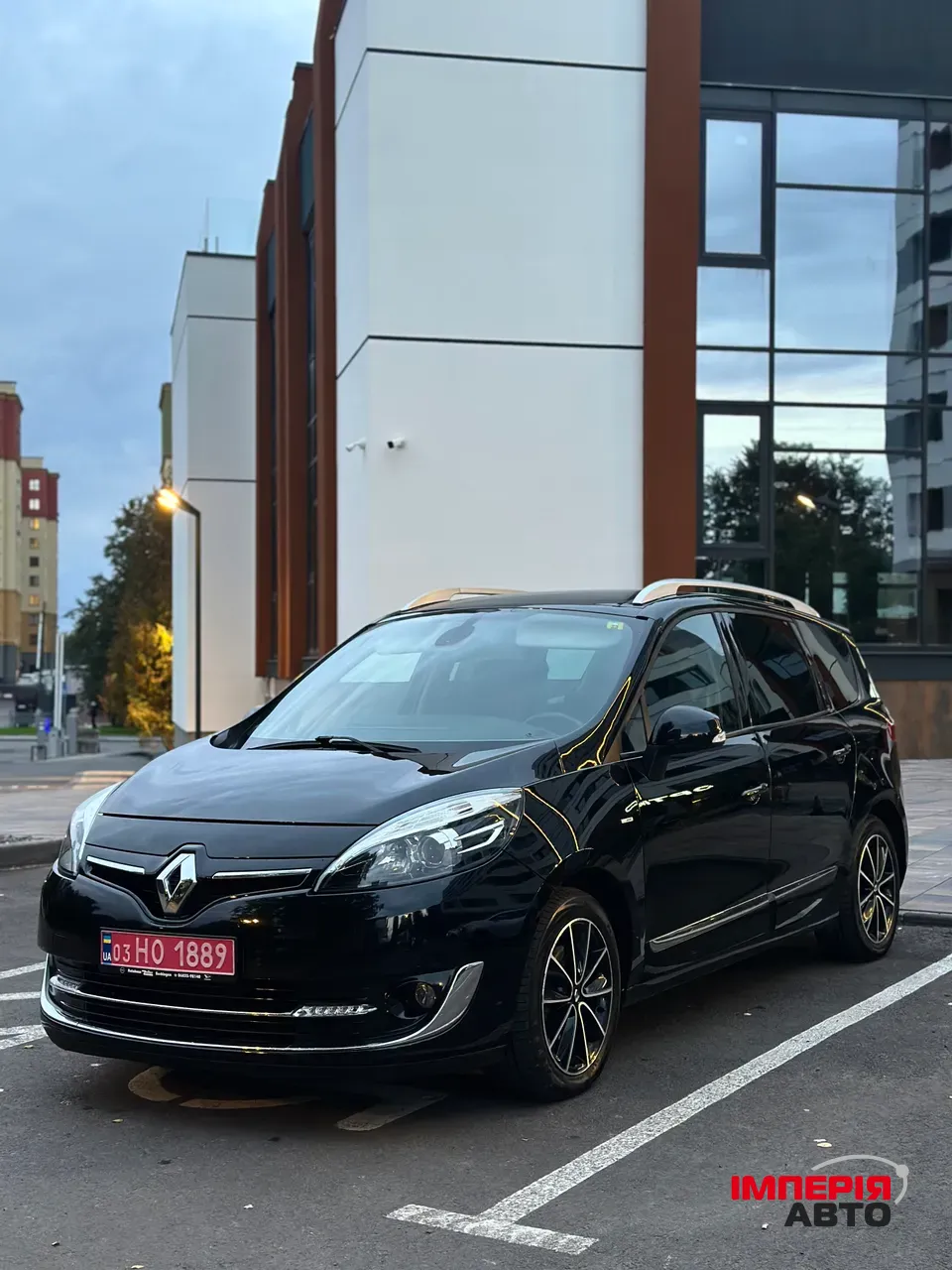 Renault Scenic - фото 3