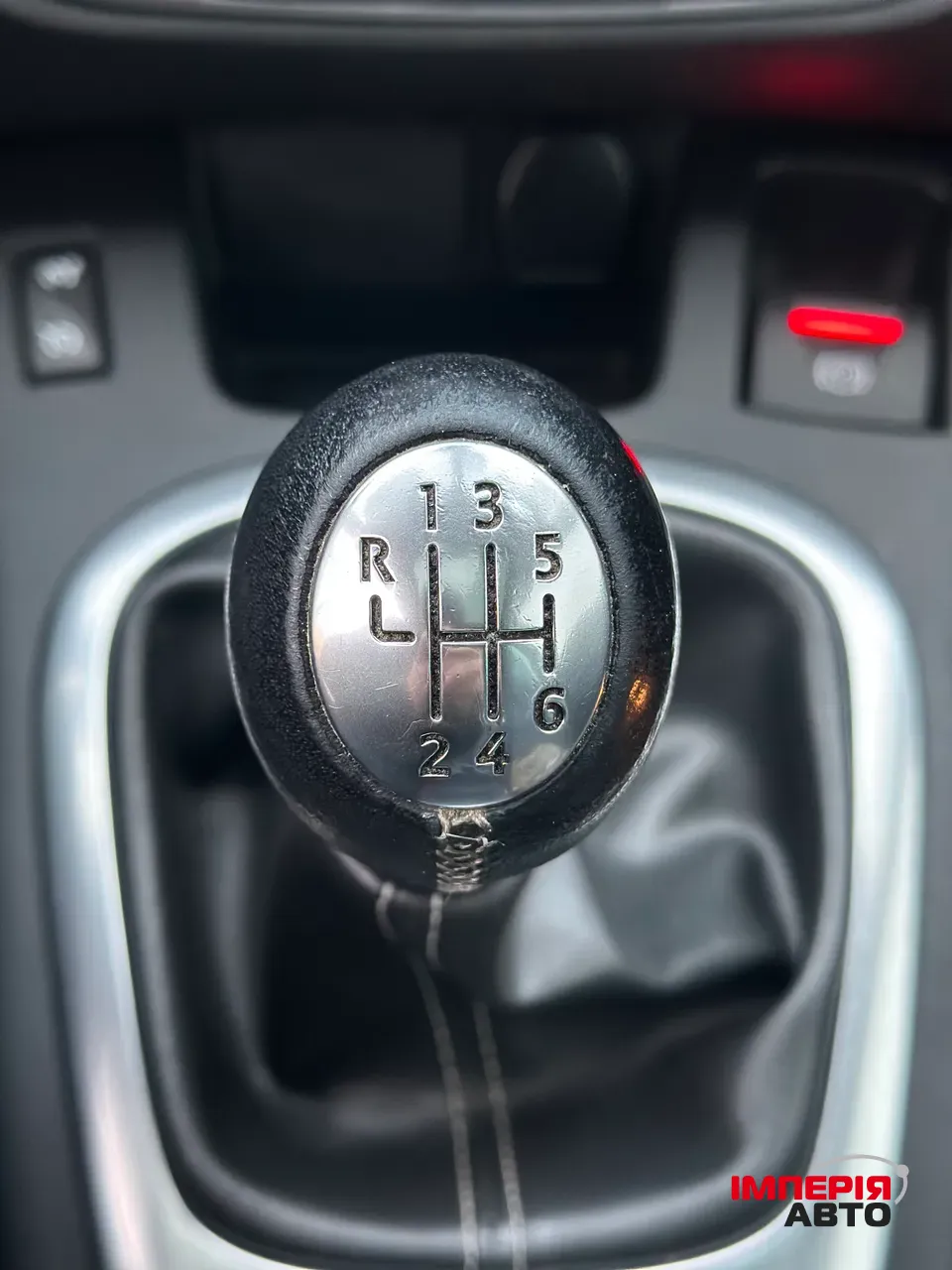 Renault Scenic - фото 6