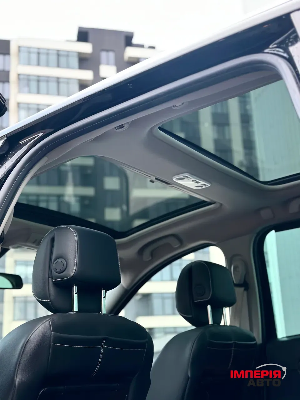 Renault Scenic - фото 7