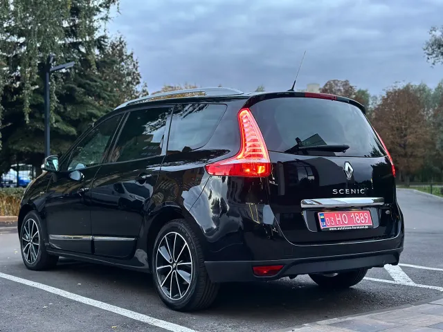 Renault Scenic - фото 5