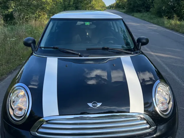 Mini Hatch - фото 1