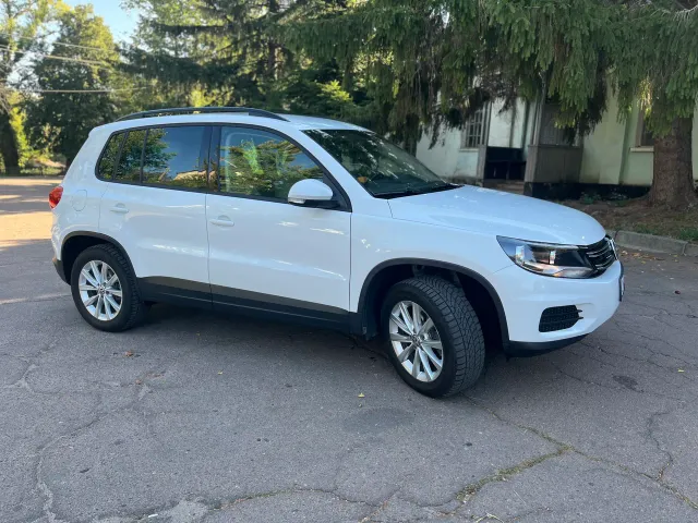 Volkswagen Tiguan - фото 3