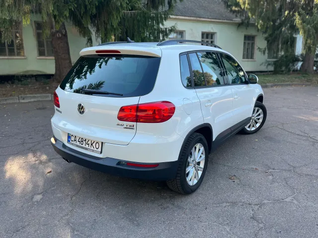 Volkswagen Tiguan - фото 5