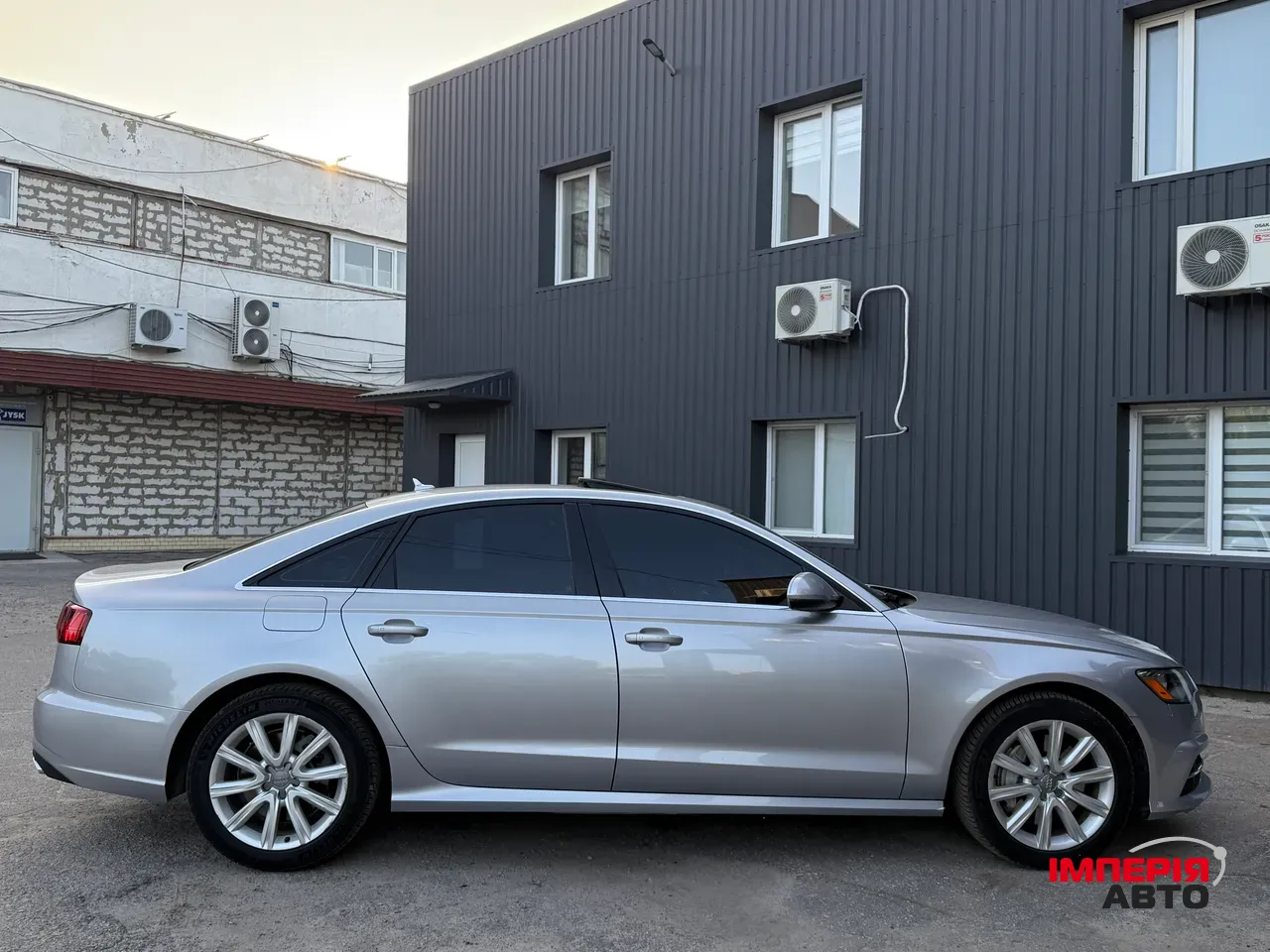 Audi A6 - фото 8