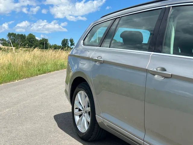 Volkswagen Passat - фото 2