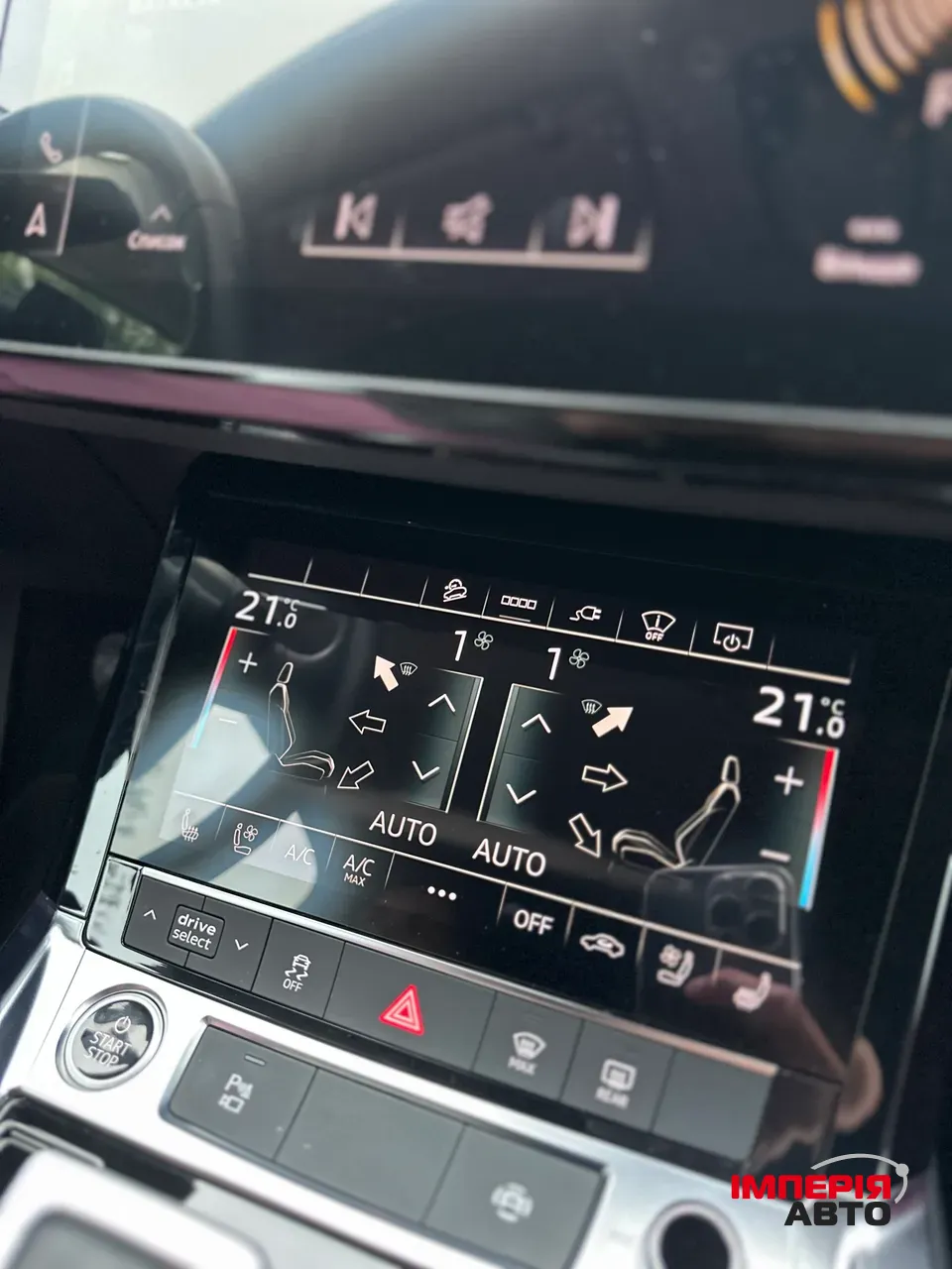 Audi e-tron - фото 11