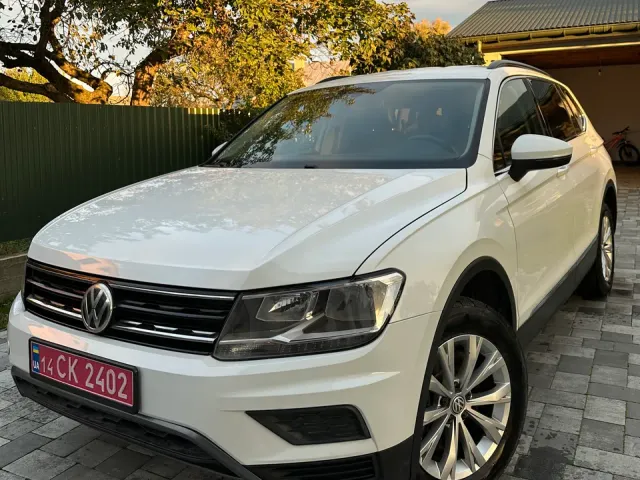 Volkswagen Tiguan - фото 2