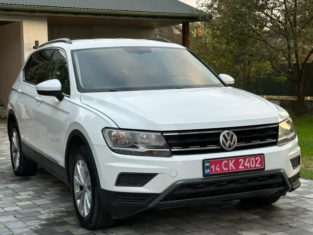 Volkswagen Tiguan - фото 1