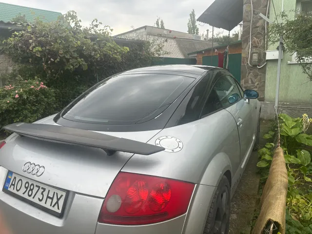 Audi TT - фото 2