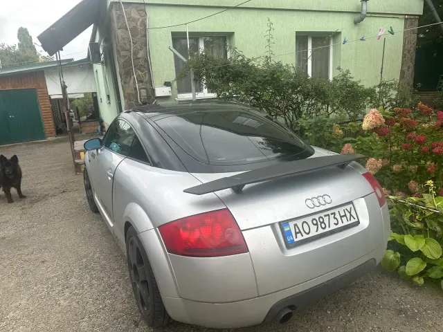 Audi TT - фото 4