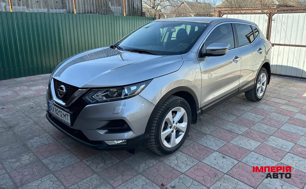Nissan Qashqai - фото 1