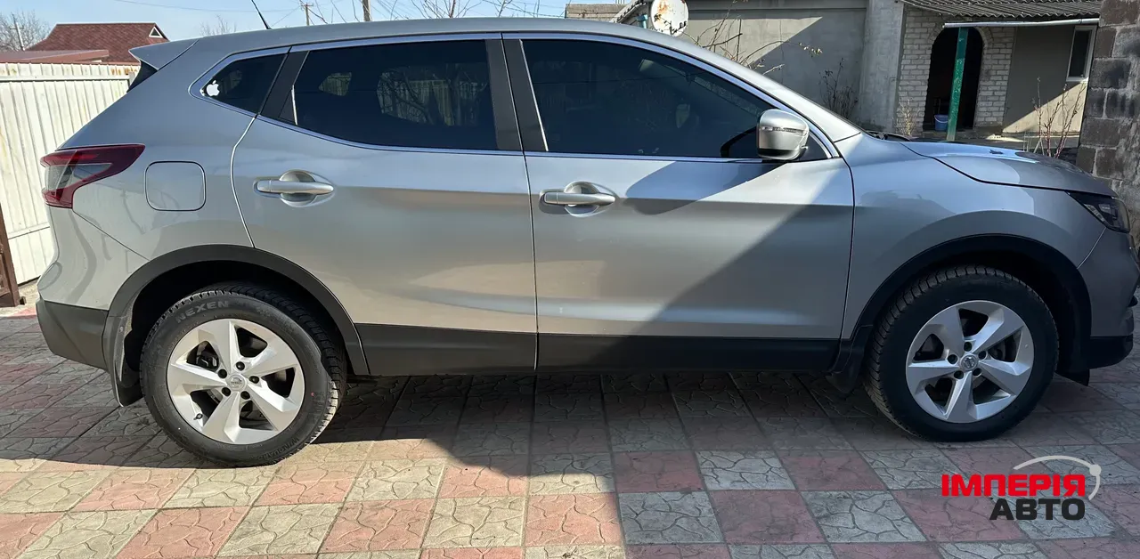 Nissan Qashqai - фото 11