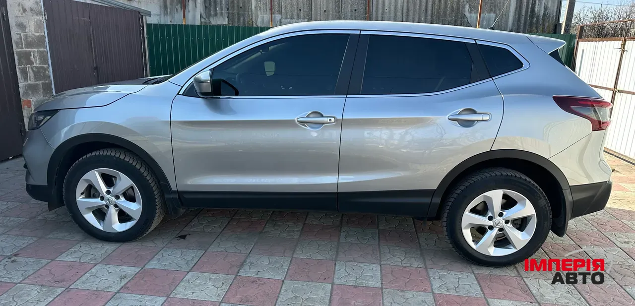 Nissan Qashqai - фото 8