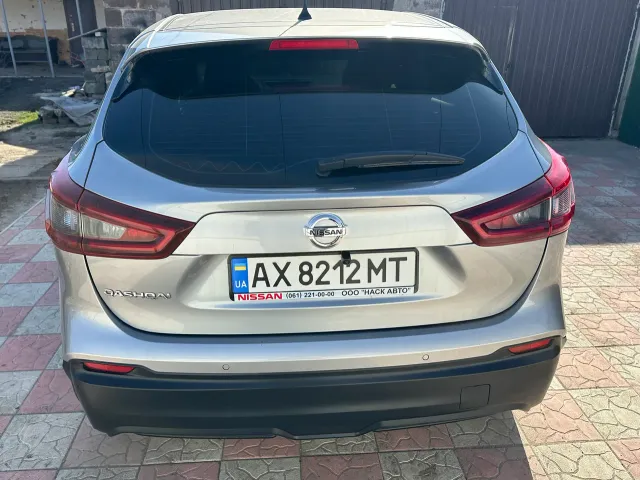 Nissan Qashqai - фото 5