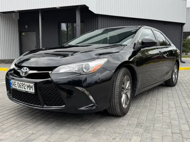 Toyota Camry - фото 5