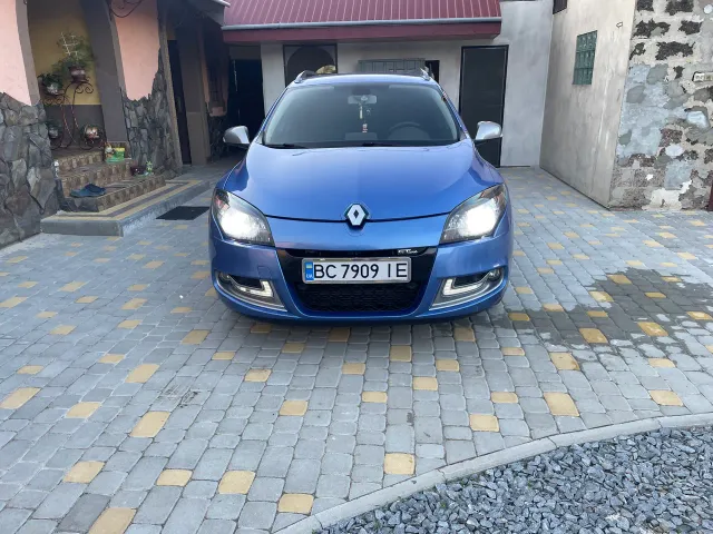 Renault Megane - фото 2
