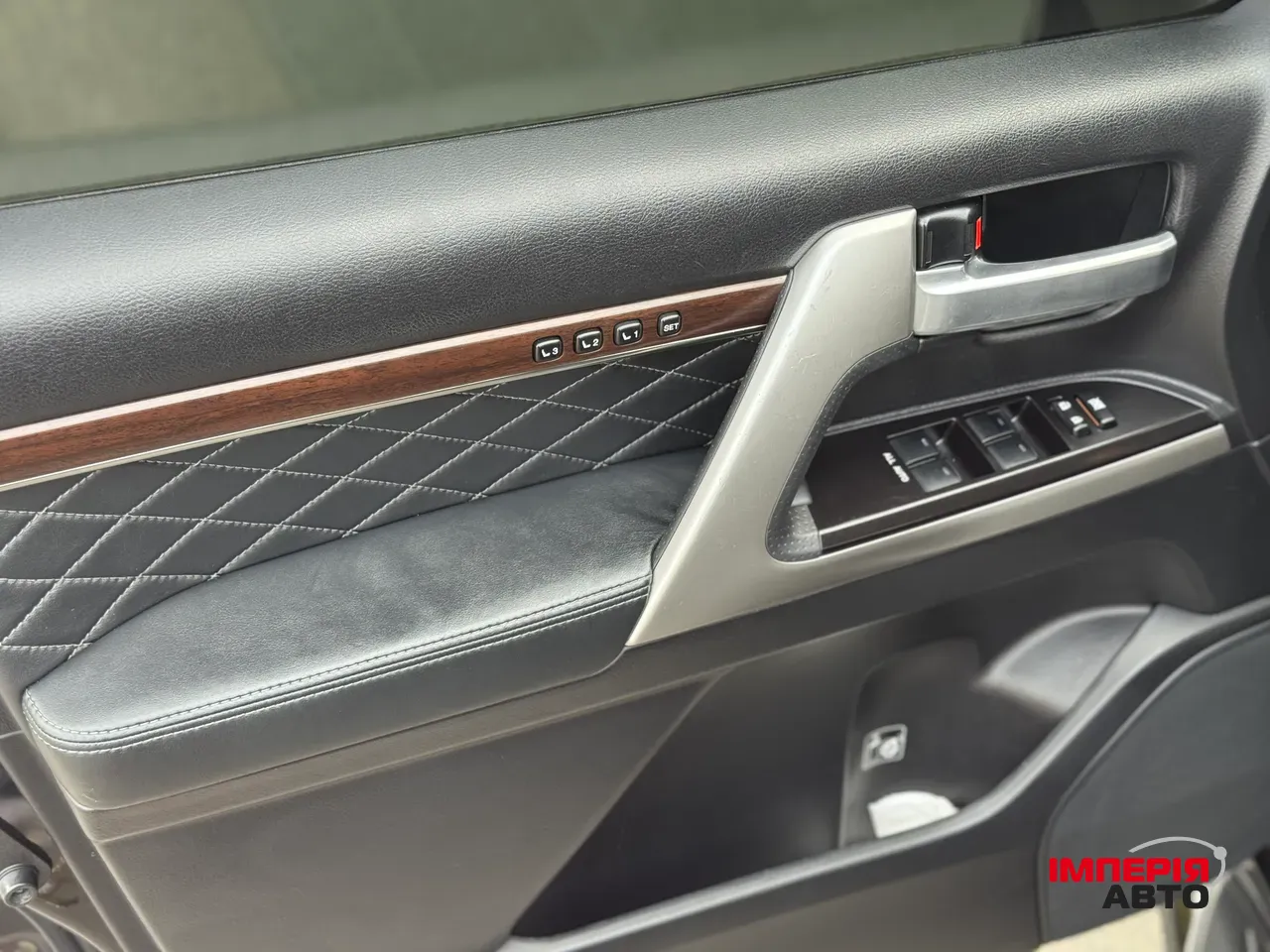 Toyota Land Cruiser - фото 19