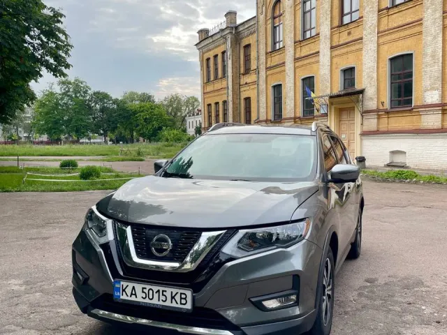 Nissan Rogue - фото 1