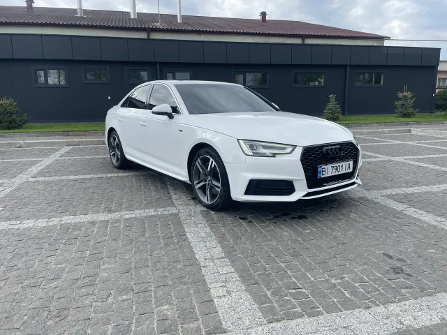 Audi A4 - фото 2