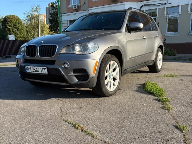 BMW X5 - фото 1