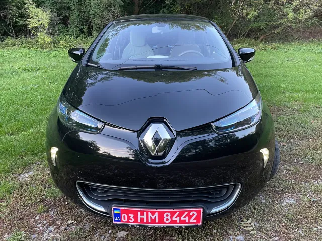 Renault ZOE - фото 4