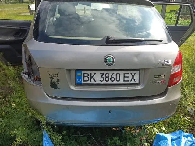 Skoda Fabia - фото 3