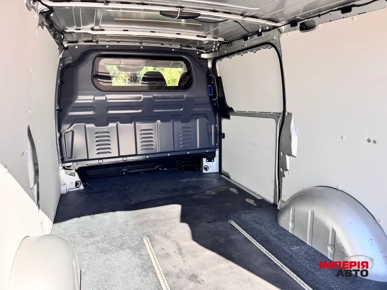 Mercedes-Benz Vito - фото 12