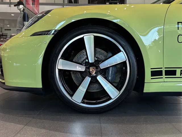 Porsche 911 - фото 2
