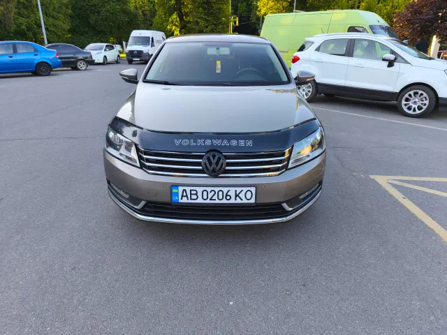 Volkswagen Passat - фото 1