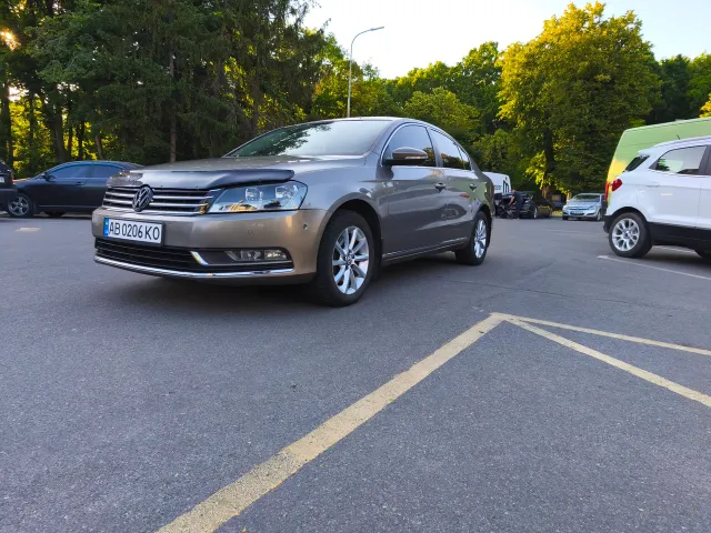 Volkswagen Passat - фото 2