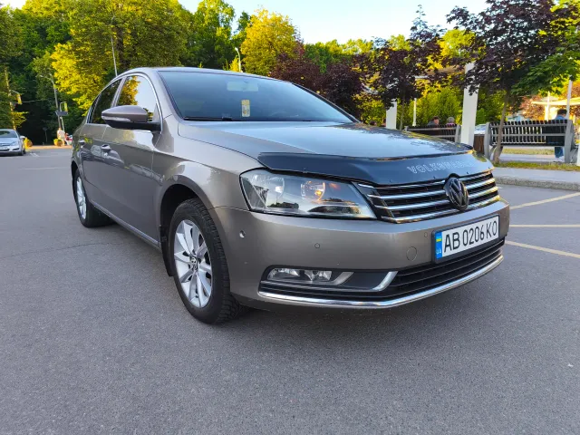 Volkswagen Passat - фото 5
