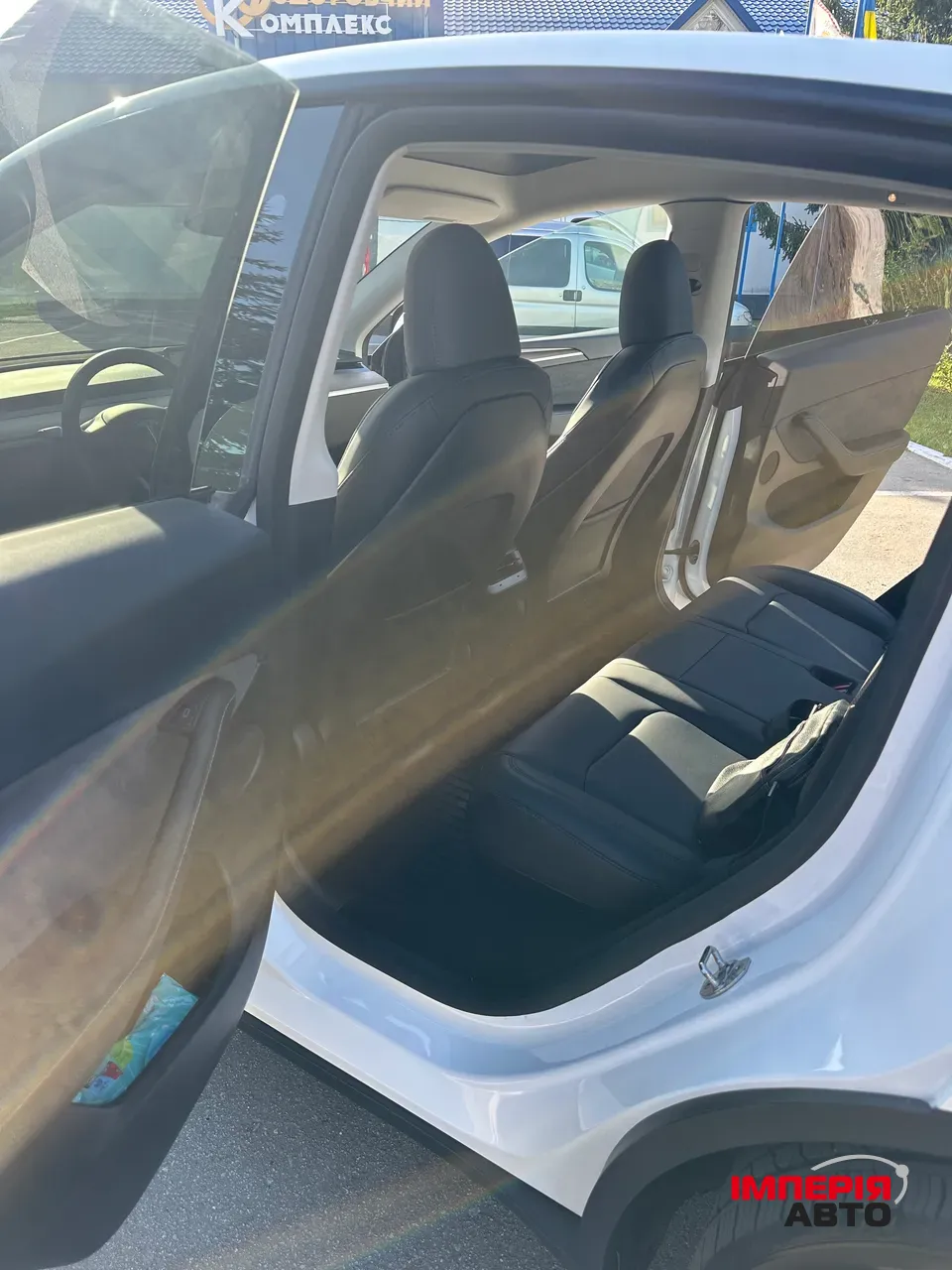 Tesla Model Y - фото 13