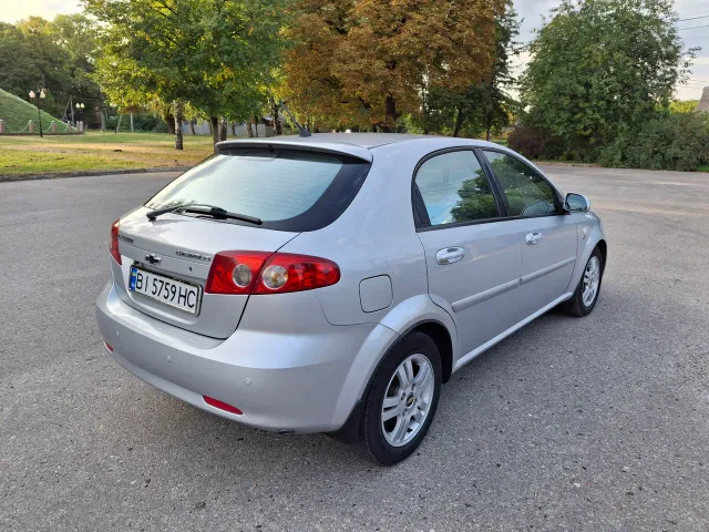 Chevrolet Lacetti - фото 3