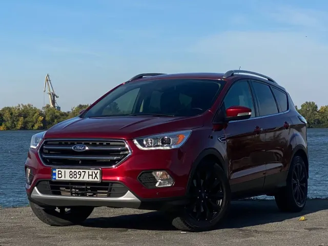 Ford Escape - фото 1