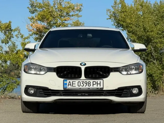 BMW 3 серії - фото 1