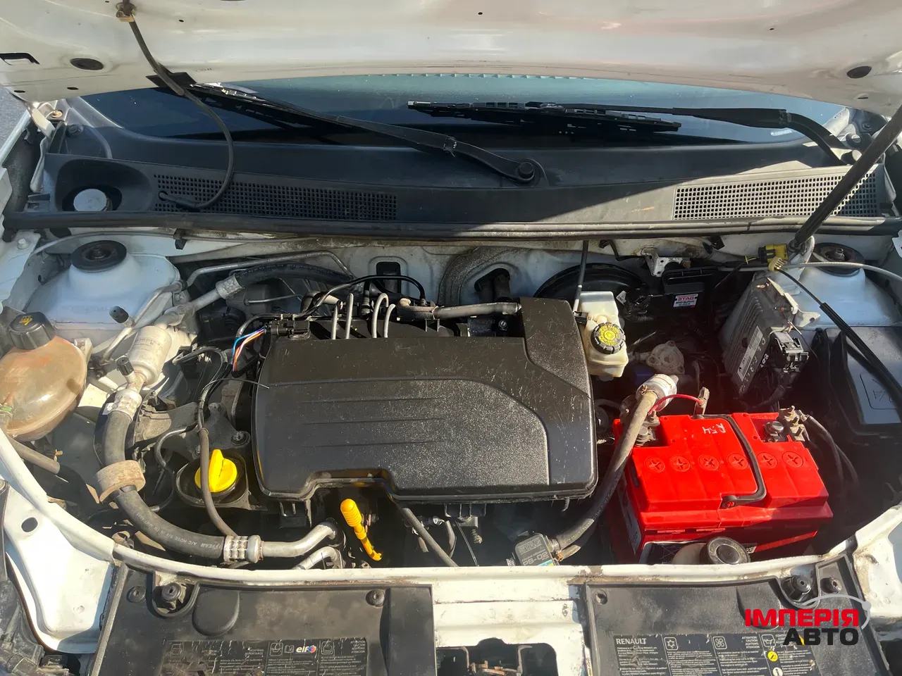 Renault Logan - фото 11