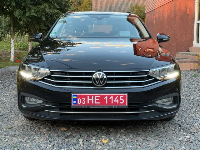 Volkswagen Passat - фото 4